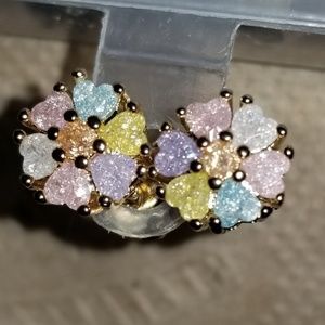 Gorgeous flower shaped earrings.